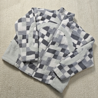 kupować Custom High Quality Streetwear Winter Patchwork Plaid Warm Fleece Zip up Fluffy Hoodie Lined Tie Dye Sherpa Jacket online manufacture