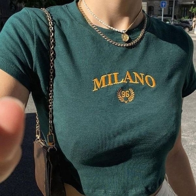2024 Niestandardowe haftowanie Logo Listów Crop Top Baby Tees Kobiety Y2k Tight Tshirt
